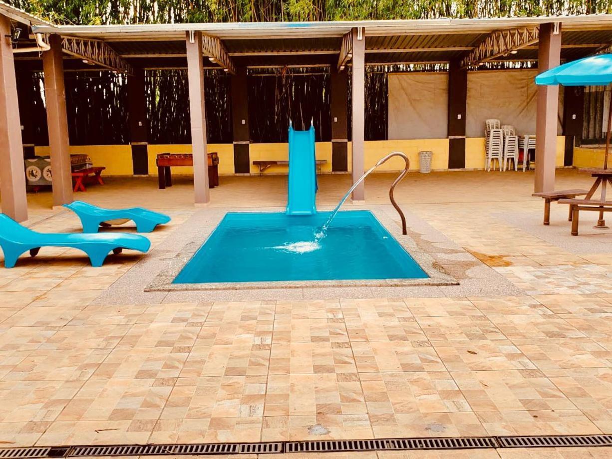 Chacara Charmosa Com Piscina, Campo De Futebol Villa กวาราชินเกตา ภายนอก รูปภาพ