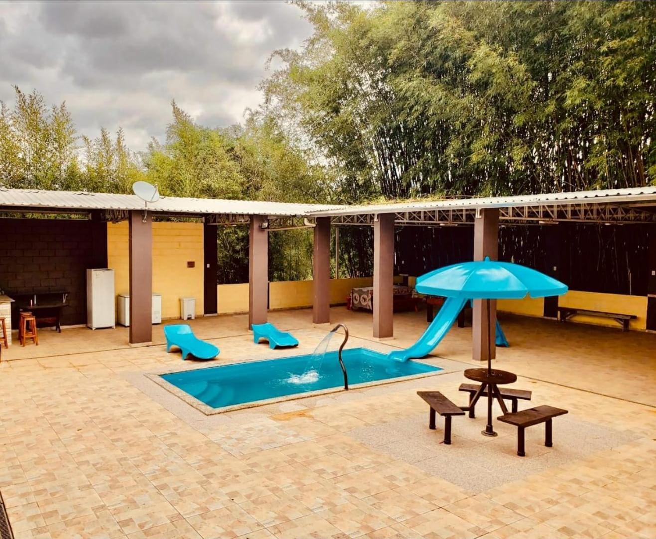 Chacara Charmosa Com Piscina, Campo De Futebol Villa กวาราชินเกตา ภายนอก รูปภาพ