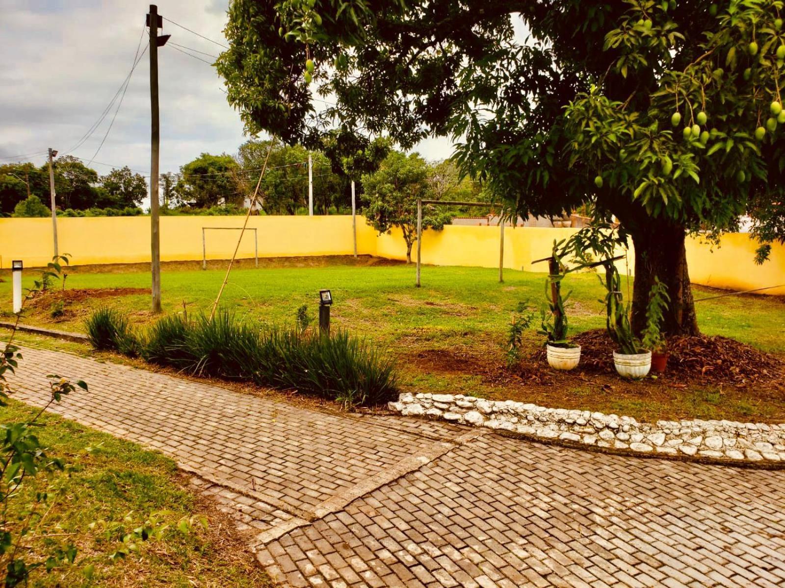Chacara Charmosa Com Piscina, Campo De Futebol Villa กวาราชินเกตา ภายนอก รูปภาพ