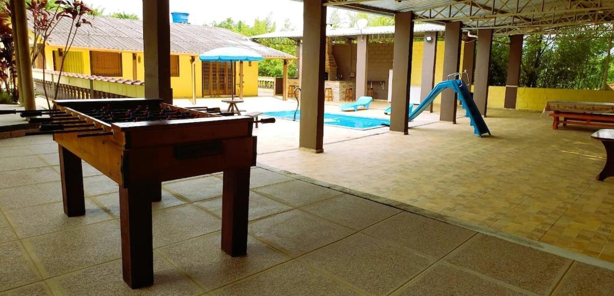Chacara Charmosa Com Piscina, Campo De Futebol Villa กวาราชินเกตา ภายนอก รูปภาพ